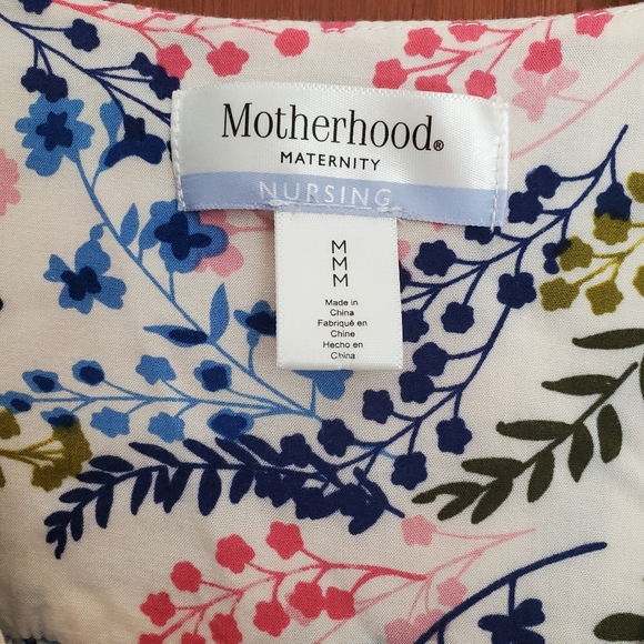 Motherhood Maternity Nursing Top, Size Medium - Picture 2 of 3